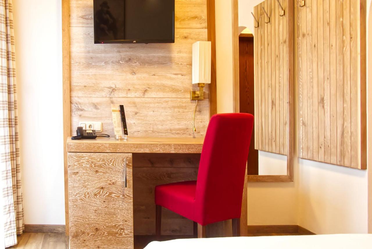 Garnihotel Zur Linde - Bayerischer Wald - Aktivcard Mit 154 Kostenfreien Leistungen - Kostenloser Parkplatz Лоберг Экстерьер фото